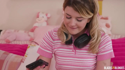 Mighty Dee Pounds Dez_Hansen Using His BBC