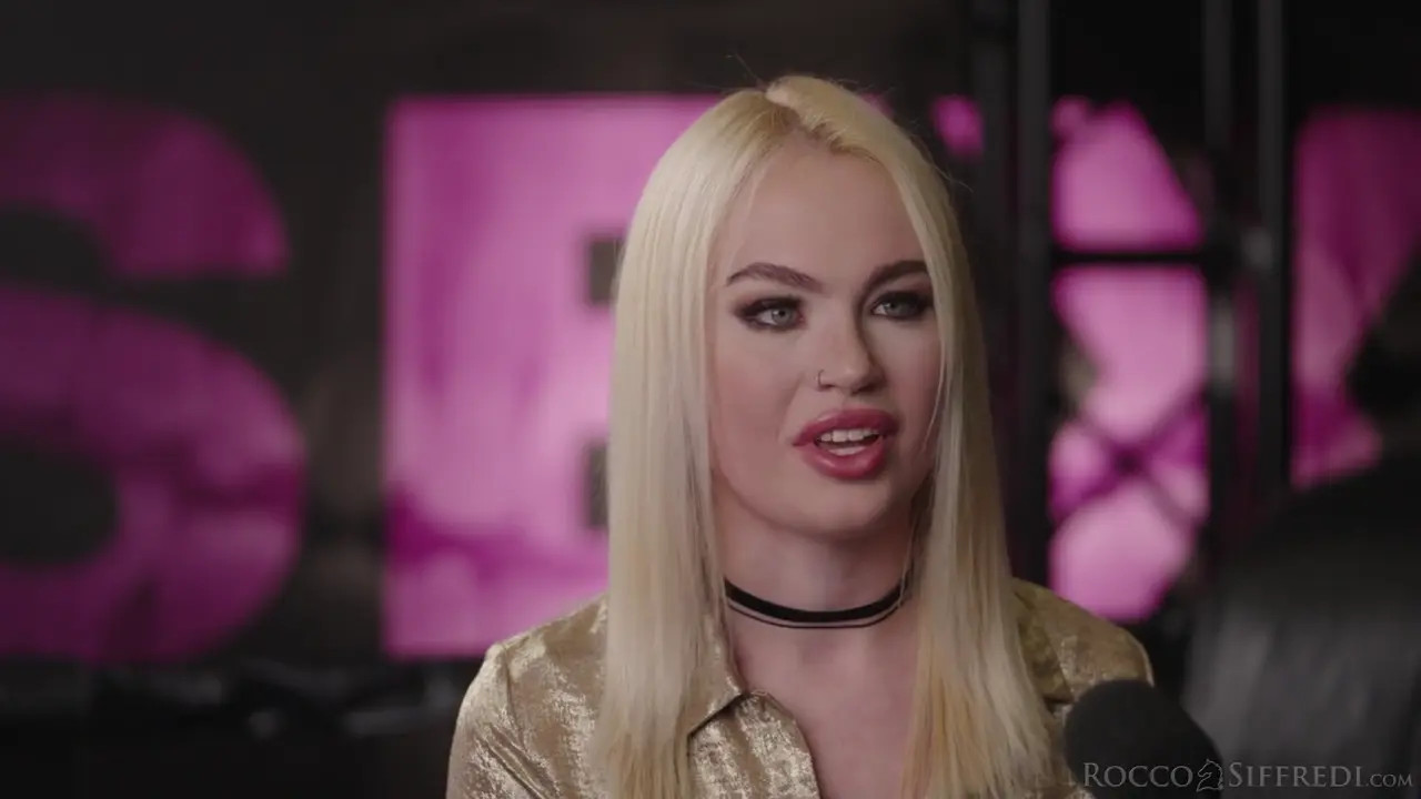 Greta Foss Handles 3 Cocks All At Once - ePornLeak