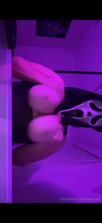 GhostFace Lyla Lush Showing Her Big Tits - ePornLeak