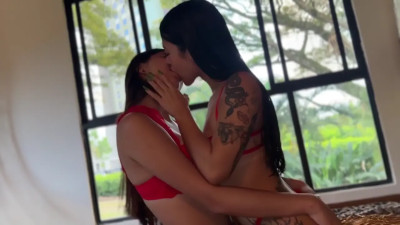 Stepbro Enjoys Threesome With AnnaCherry7 & Milalzt