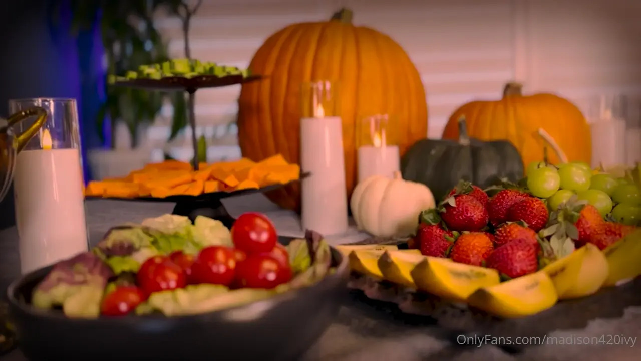 Madison Ivy Gets Fucked By A Fake Dick - ePornLeak