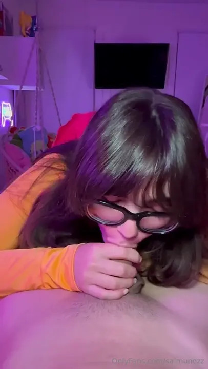 Salomelons' Velma Blows A Cock - ePornLeak