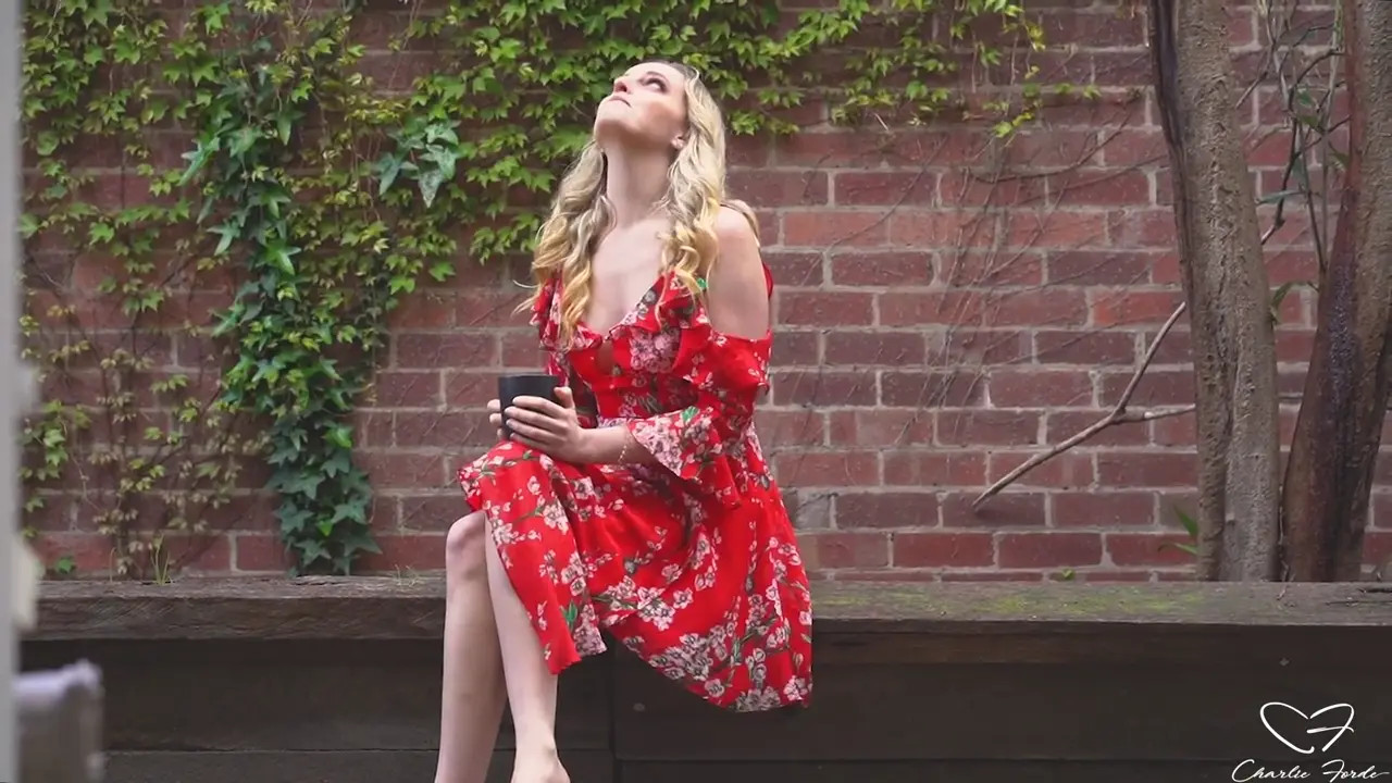 Charlie Forde Squirts Early In The Morning - ePornLeak