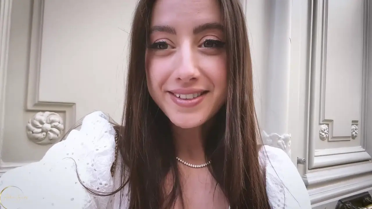 Hellomoonli Gets Fucked After Date - ePornLeak