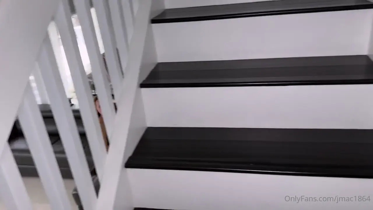 JMac Fills Red Eviee's Pussy - ePornLeak