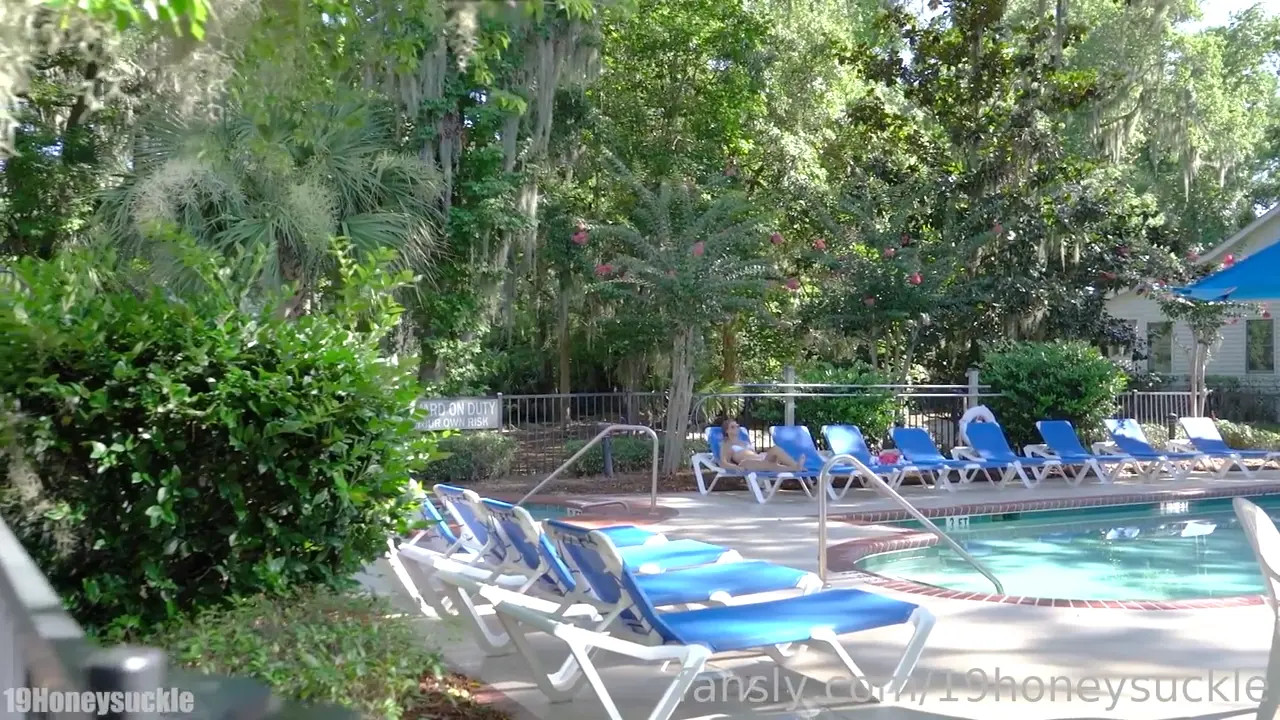 Honeyhasbuns Gets Nailed In Her Bikinis - ePornLeak