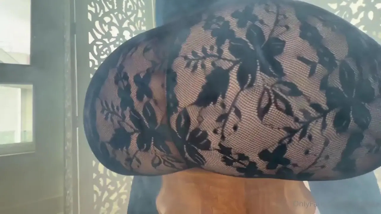 Ellie Nova Gets Drilled By Dredd's BBC - ePornLeak