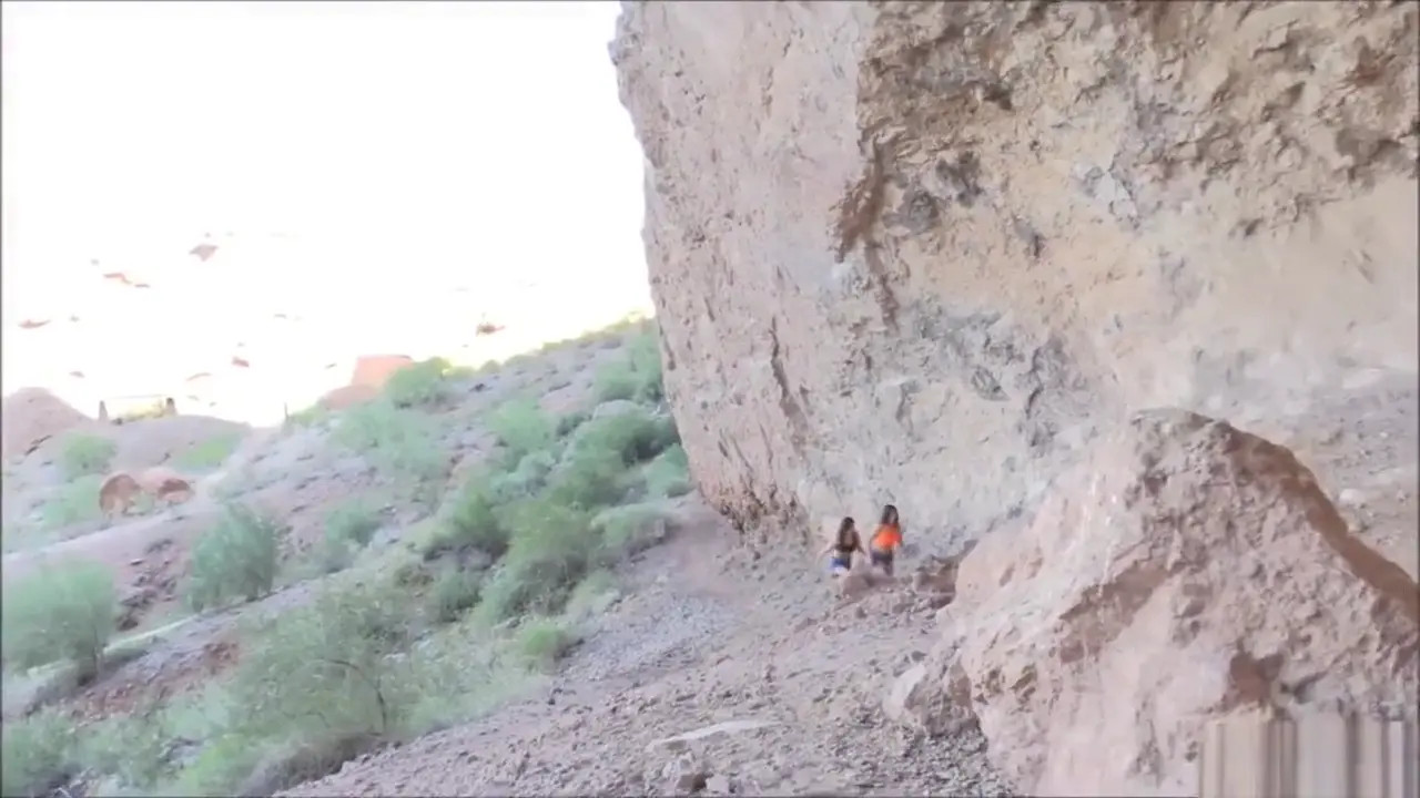 Leah Gotti & Brooklyn Jane Squirts In Public - ePornLeak