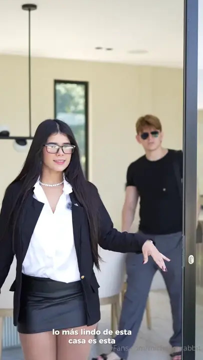 Michelle Rabbit Rides On Her Client's Cock - ePornLeak