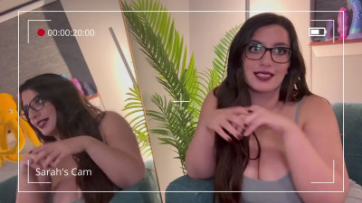 Sarah Arabic & Jasmine Sherni Strap On Dildo Fuck