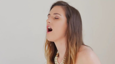 PiperBlush Gets Her Pussy Eaten