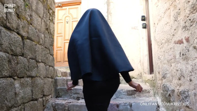 Nun Kriss Kiss Gives A Blowjob