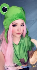 Belle Delphine [ belledelphine ] - I love to spread it open for daddy