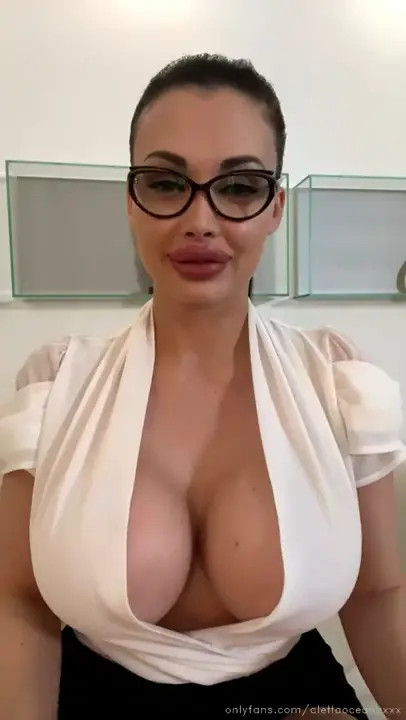 Aletta Ocean Skillfully Licks And Rides A Dildo - ePornLeak
