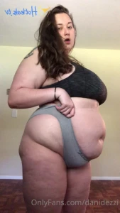 🖤⛓ dani dezzi ⛓🖤 [ danidezzi ] - all this traveling has me backed up on masturbation and I wish to
