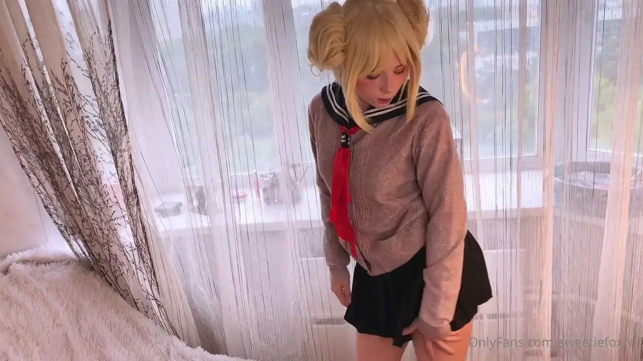 Sweetie Fox Cosplays Himiko Toga As A Dildo-Riding Hoe - ePornLeak