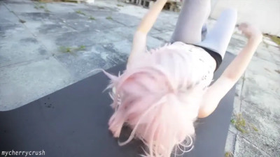Yoga Slut Cherrycrush Jerks A Cock Off With Her Throat