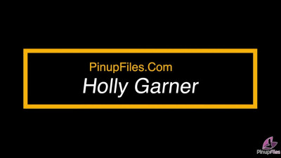 Holly Garner Shows Off Her Big Tits