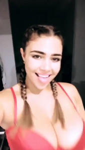 Jem Wolfie [ jemwolfie ] - How wants to help me take them all the way off