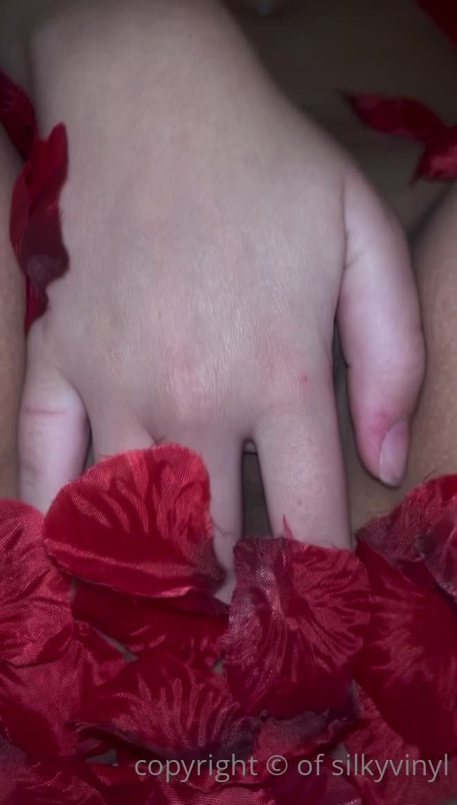 CuioGeo - Few pics taken in between custom videos! - ePornLeak