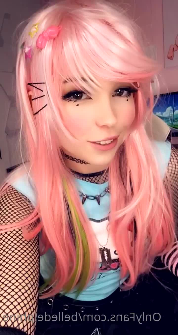 Belle Delphine [ belledelphine ] - #sportswear #silvertape #pvctape #socks - ePornLeak