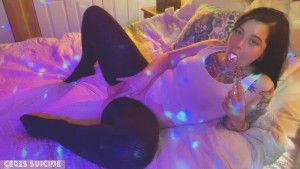 Mia Shelby [ itsmiashelby ] - Yes, my clitty is so small🥺🤏🏻  That's why I like to obey