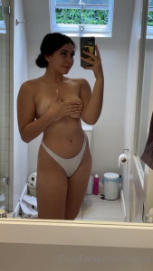 Mutiny   🇨🇦 🍑 [ mutinywrestling ] - Pretty please help me take this off .. 🤭