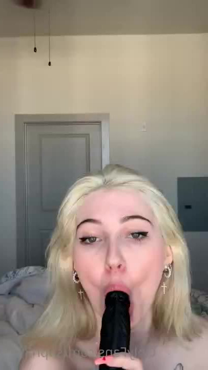 Lexi Frenchteen [ lexiteen ] - Balls are full … 🥛🥛 I need someone to help release them 😜 - ePornLeak