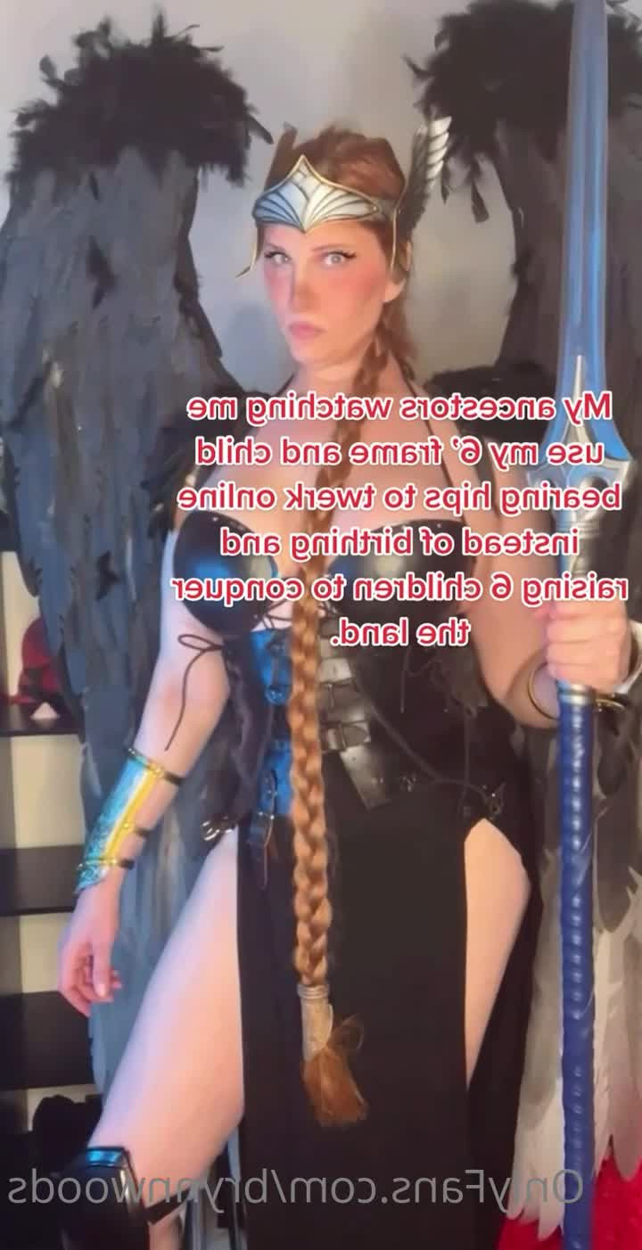 Brynn Woods [ brynnwoods ] - Video from this dildo riding coming out tonight - ePornLeak