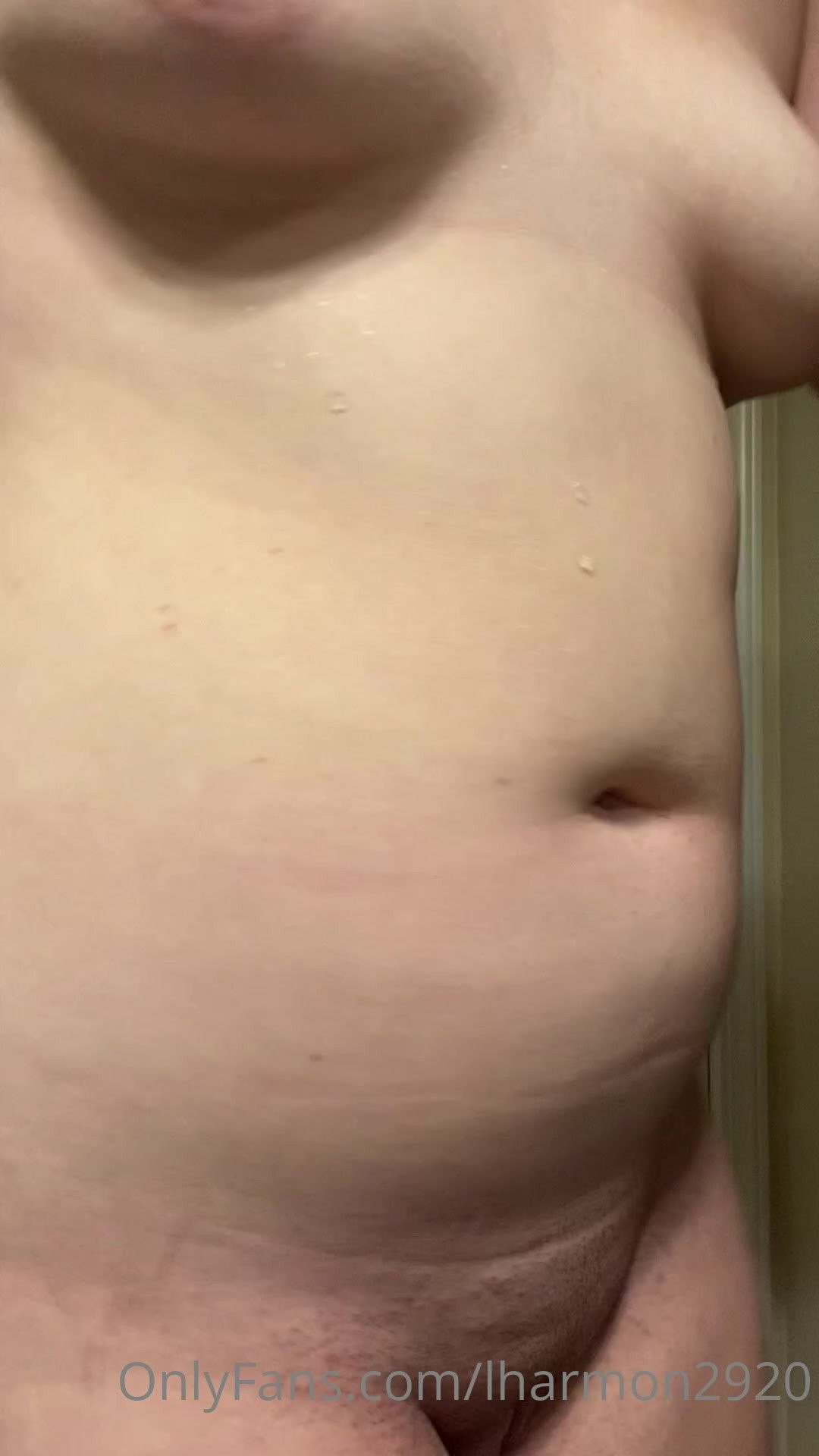 Danielle DeNicola [ danielledenicola ] - Look a goodnight gift    You could just slide right in - ePornLeak