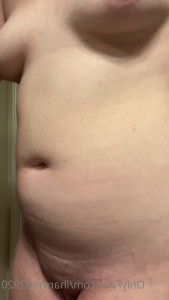 Danielle DeNicola [ danielledenicola ] - Look a goodnight gift    You could just slide right in