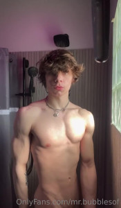 𝕼𝖚𝖎𝖓𝖓 [ cutiepii33quinn ] - He tied me up and came all over me 🥵 wanna do the same to me? :3