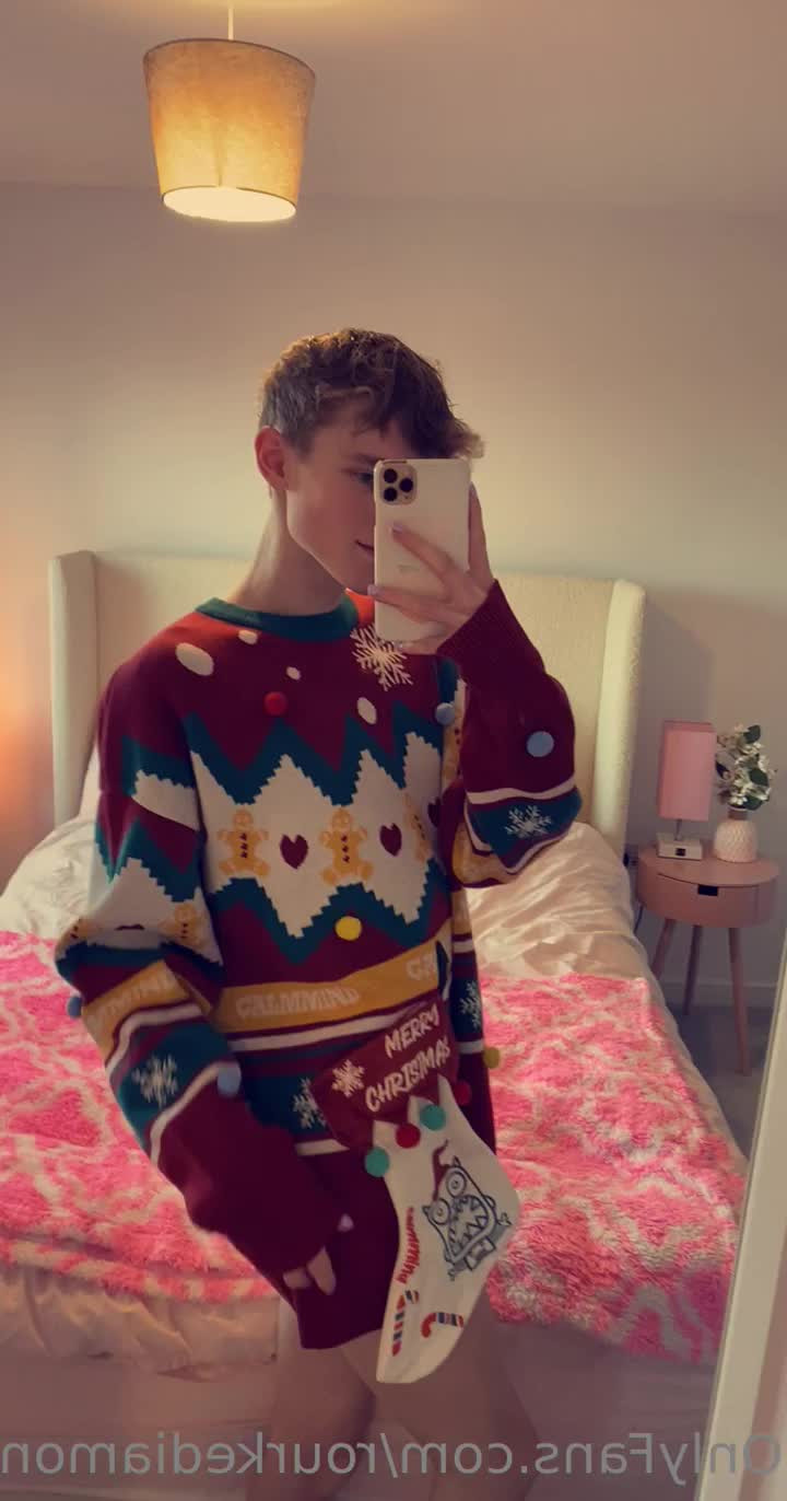Yarden [ yardenlasry ] - Honestly one of the worst places to be (for me) 😭 Pics taken - ePornLeak