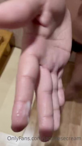 Keke Lou (XXX) [ kekelou ] - Put you cock in-between these and cum all over me whilst I finger