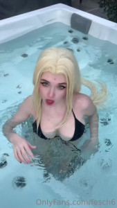 Anna Feschenko [ fesch6 ] - My whole team left the lockerroom so i got on the floor and fingered