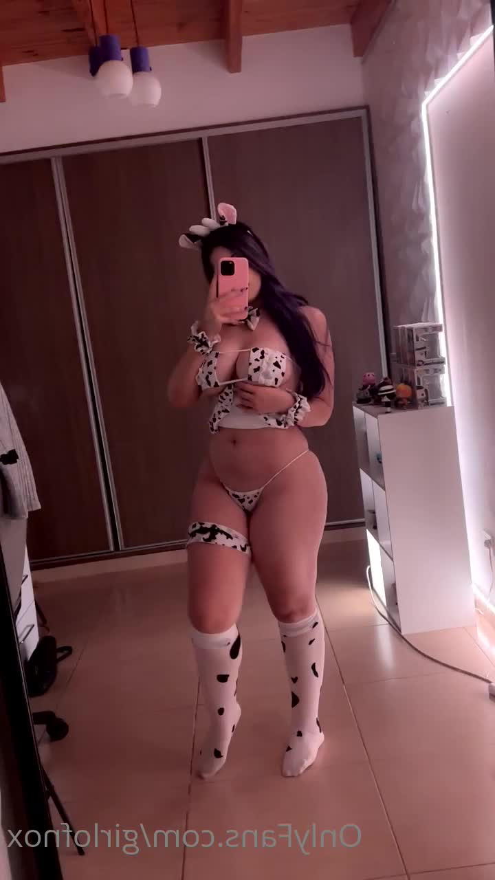 GirlOfNox / Julieta ♥ [ girlofnox ] - The big fat fucking tip Trying my absolute best to stuff my super wet - ePornLeak