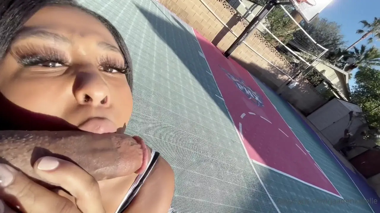 Jaaden Kyrelle Gives Blowjob And Has Sex Outdoors - ePornLeak