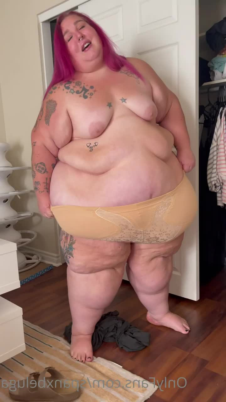 SpanxBeluga - Weave your creative threads in the dark and then when the sun hits - ePornLeak