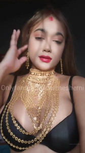 Callmesherni ✪ [ callmesherni ] - Can you think of anything else I could put in my pretty mouth other