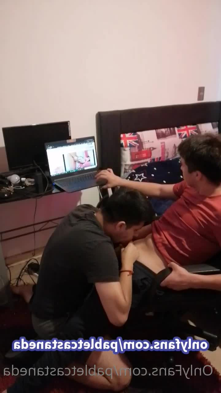 Pablet Castañeda [ pabletcastaneda ] - Just a little stretching - ePornLeak