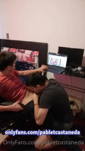 Pablet Castañeda [ pabletcastaneda ] - Just a little stretching