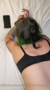 Miss Amanda [ missamanda666 ] - Your true Giantess Hairy Goddess touching floor to ceiling at 6 8
