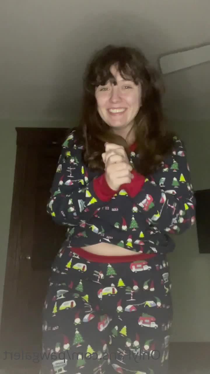 Pawgalert - I'm feeling naughty! Come and join me. - ePornLeak