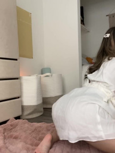 Jasmine Grey [ jasminegrey ] - I m not feeling so good today  im tired of being sad   ty for subbing