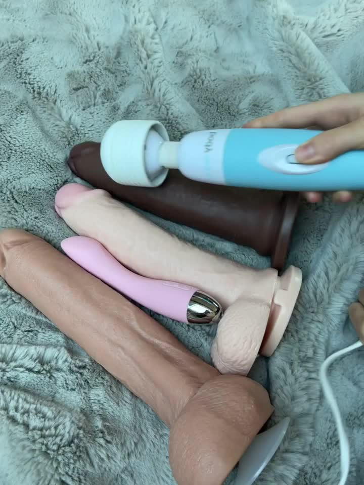Mistress Cardi [ obeycardi ] - I like my cup 😁 who wants to be my straw? - ePornLeak