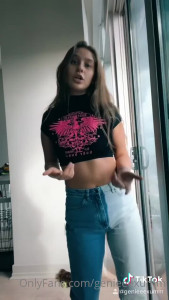 Genie Exum [ genieeexumm ] - serenity