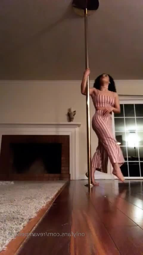 Liv Revamped [ livrevamped ] - New Stand Up Coming Soon - ePornLeak