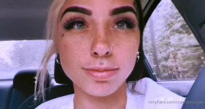 Cruella Morgan [ cruellamorgan ] - She plays with my hole