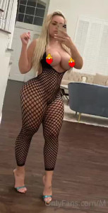 Miss Petzak [ misspetzak ] - How do I look without makeup  Worked out the whole upper   trunk today