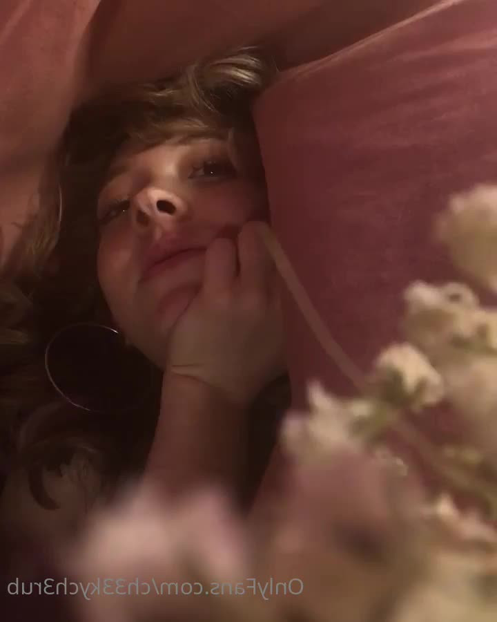 ch33kych3rub - baby it’s cold outside - ePornLeak
